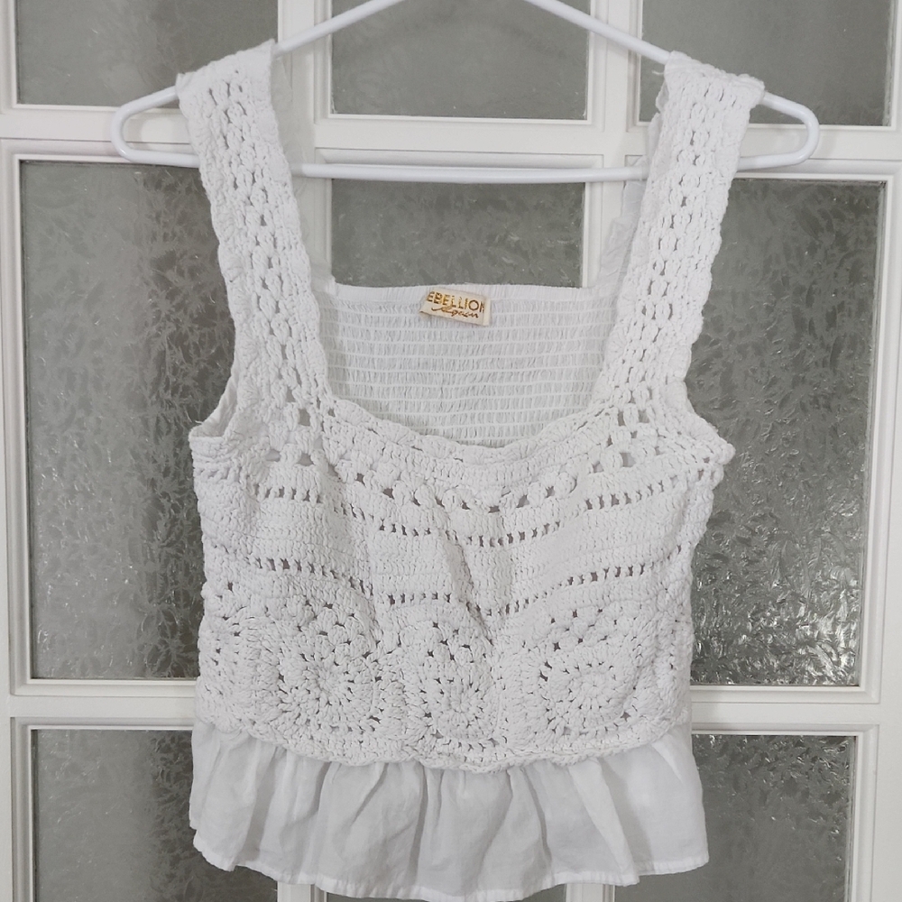Rebellion Again / White Crochet Crop Top